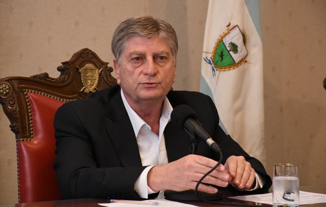 Cuarentena: El gobernador anunció un impuesto de emergencia a bancas privadas
