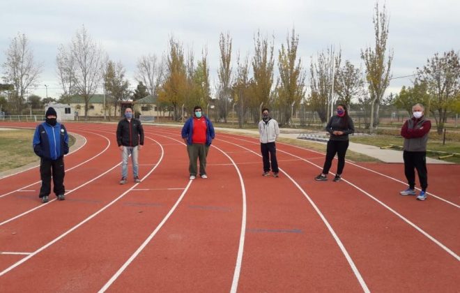 Vuelven las actividades en la pista de suelo sintético de la laguna Don Tomás