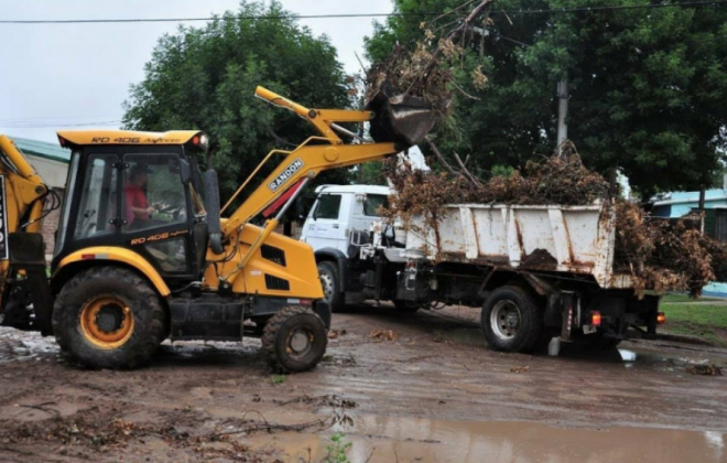 Provincia aporta $10 millones para asistir a los afectados por la tormenta en Santa Rosa
