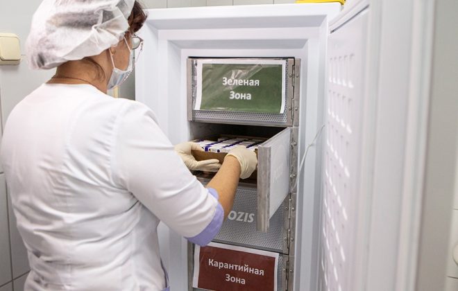 Rusia registró la vacuna monodosis Sputnik Light que tiene una eficacia de 79,4%