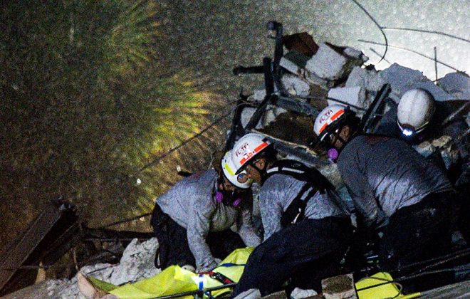 Suben a cuatro los muertos por el derrumbe del edificio en Miami y 159 los desaparecidos