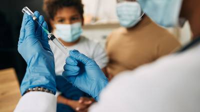 Diez preguntas clave sobre la vacunación contra el coronavirus en niñas y niños