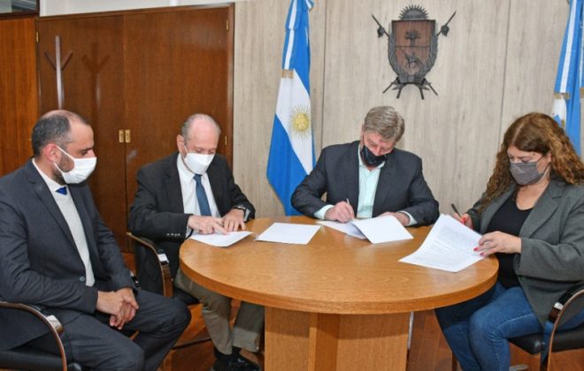 Ziliotto firmó convenios con la titular de la SEDRONAR