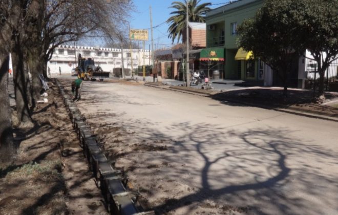 General Pico: continúan las obras de asfalto