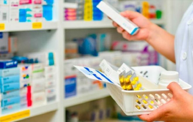 Se mantendrán los precios de “todos los medicamentos” hasta el 7 de enero