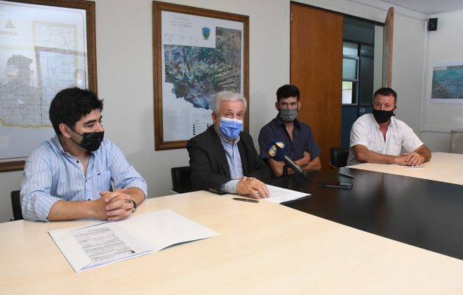 Firman convenio para obra de agua potable en Abramo