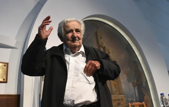Mujica: “El FMI debe tomar conciencia de que metió la pata hasta el cuadril” con el crédito a Macri