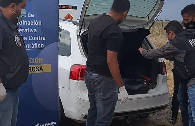 Secuestraron 70 kilos de marihuana y 1 de cocaína en Trebolares