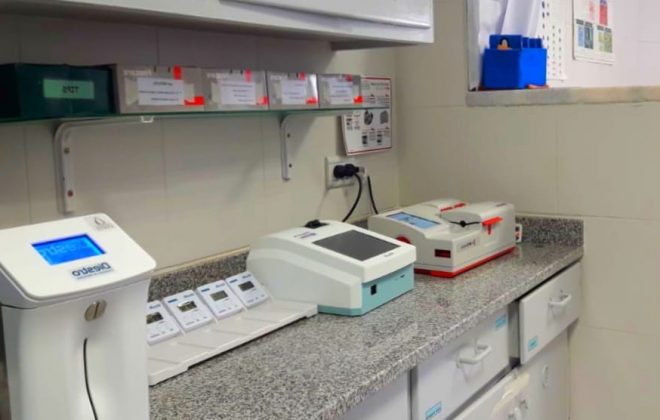 Entregan al hospital achense equipos que permiten analizar por técnica LAMP-PCR