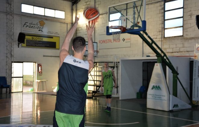 Ferro de Pico se prepara para su debut en el Torneo Federal de Basquet