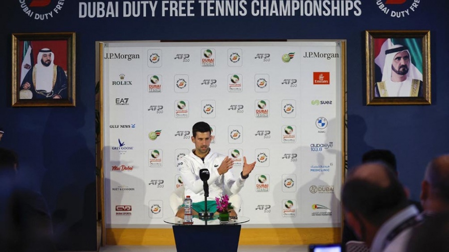 Djokovic juega por primera vez en el año en el ATP de Dubái, donde no le exigen vacunas