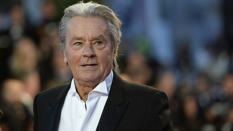 Alain Delon pidió a la familia terminar con su vida a través de un suicidio asistido