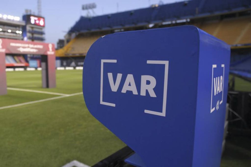 En qué situaciones se usará el VAR, que llega en la próxima fecha del fútbol argentino