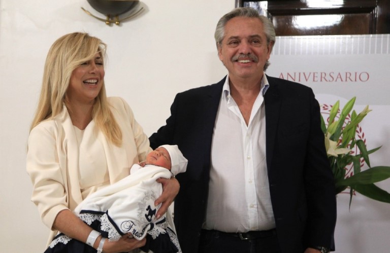 “Es un oasis en un tiempo difícil que nos ha tocado vivir”, señalaron Fabiola y Alberto al presentar a su hijo Francisco