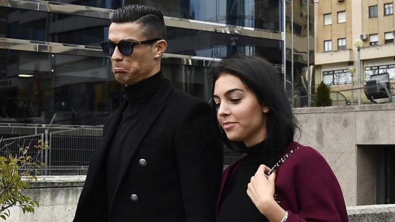 Dolor: Murió uno de los mellizos de Cristiano Ronaldo