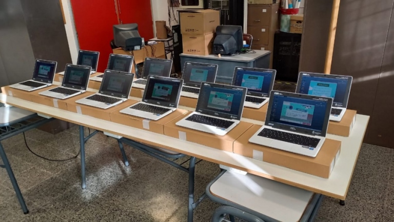 General Pico: a través del “Conectar Igualdad” se entregaron 460 netbooks en distintos colegios