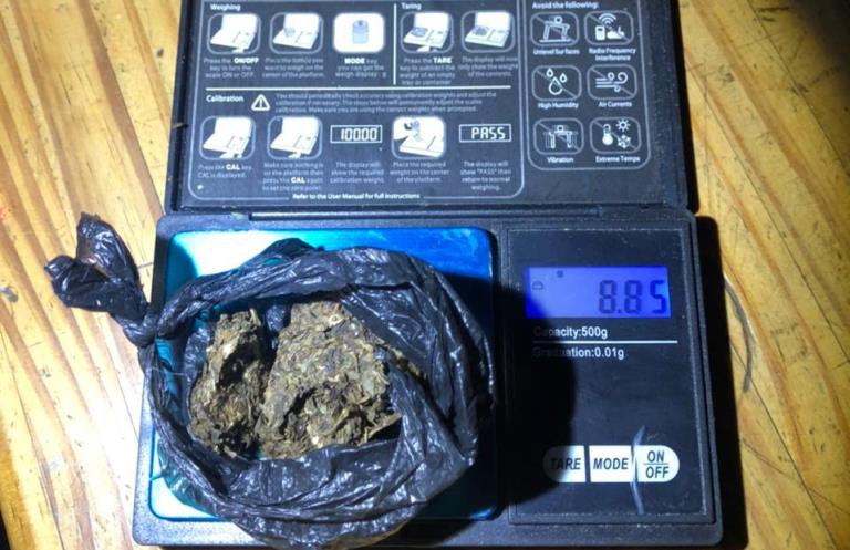 General Pico: la Policía interceptó un auto y secuestró más de dos kilos de marihuana