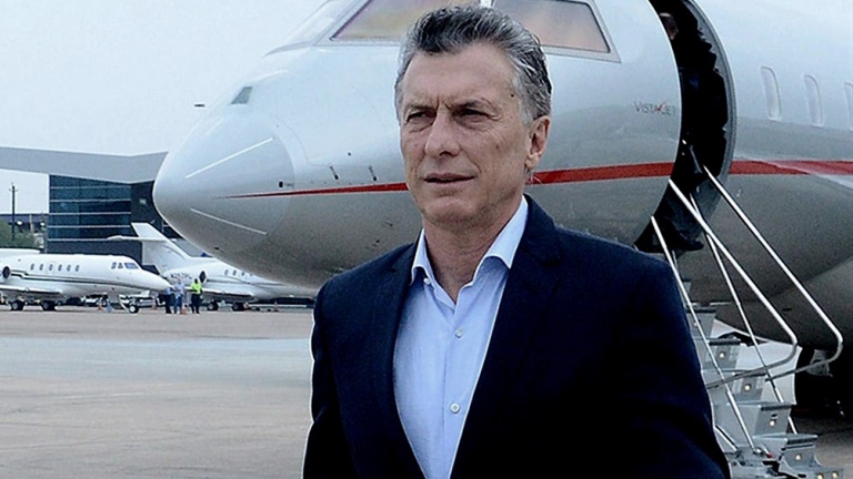 Macri volvió a pedir permiso para salir del país y quiere “reserva” sobre el destino