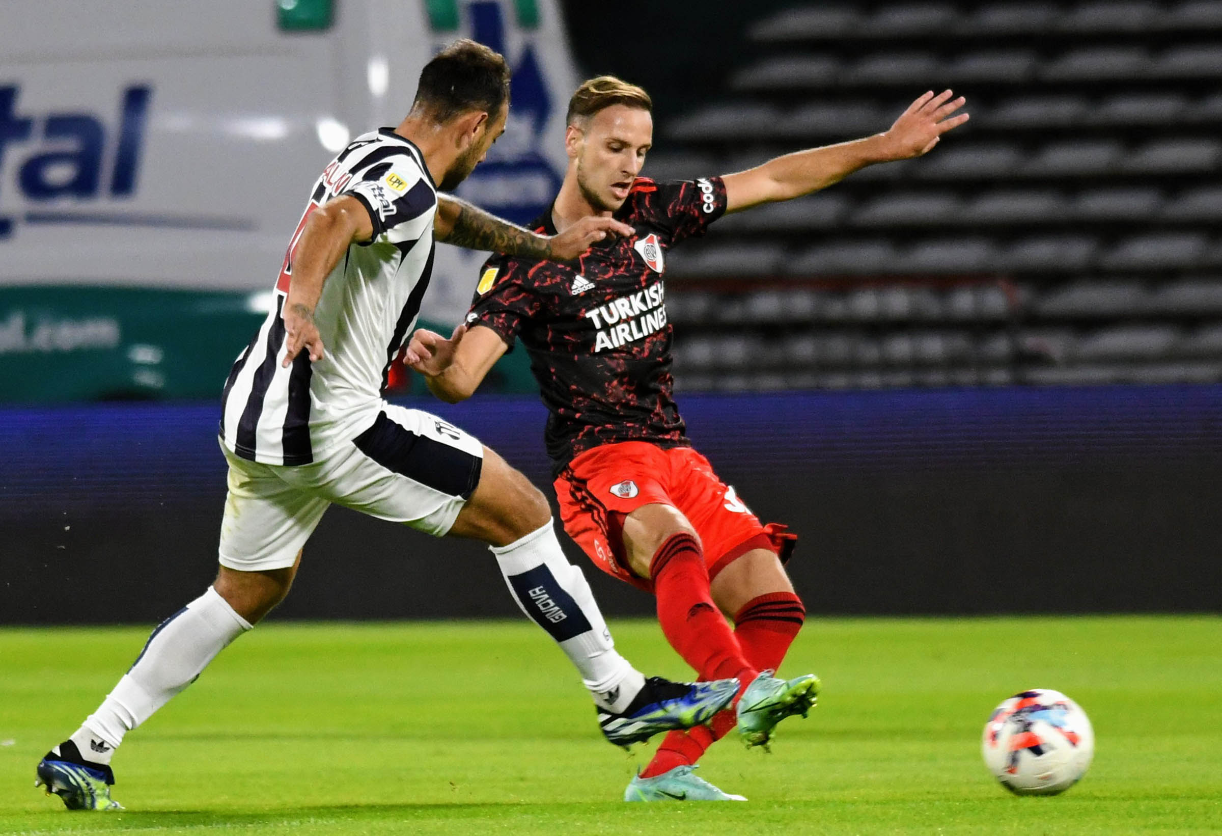 River cayó ante Talleres y Boca empató con Godoy Cruz