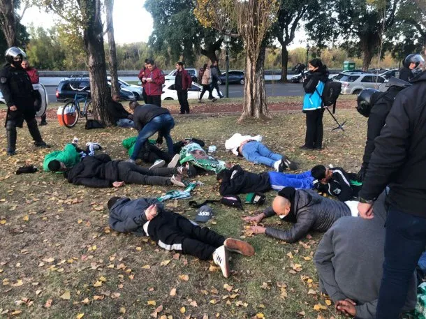 Detuvieron a 50 hinchas de Deportivo Cali en Puerto Madero