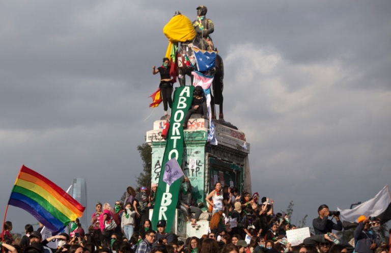 Chile: El fallo de EEUU sobre el aborto se metió en el debate por la nueva Constitución