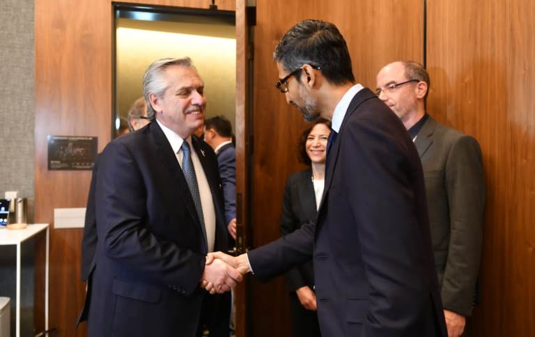 El presidente Alberto Fernández mantuvo un encuentro con el CEO de Google, Sundar Pichai