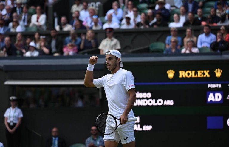 Tenis: Cerúndolo sorprendió pero no pudo con Nadal en Wimbledon, donde avanzaron Báez y Schwartzman