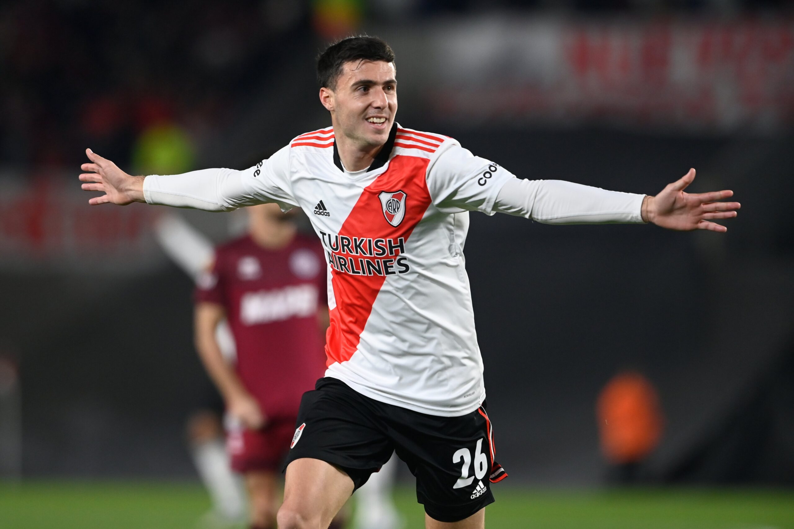 Victoria de River frente a Lanús en el Monumental