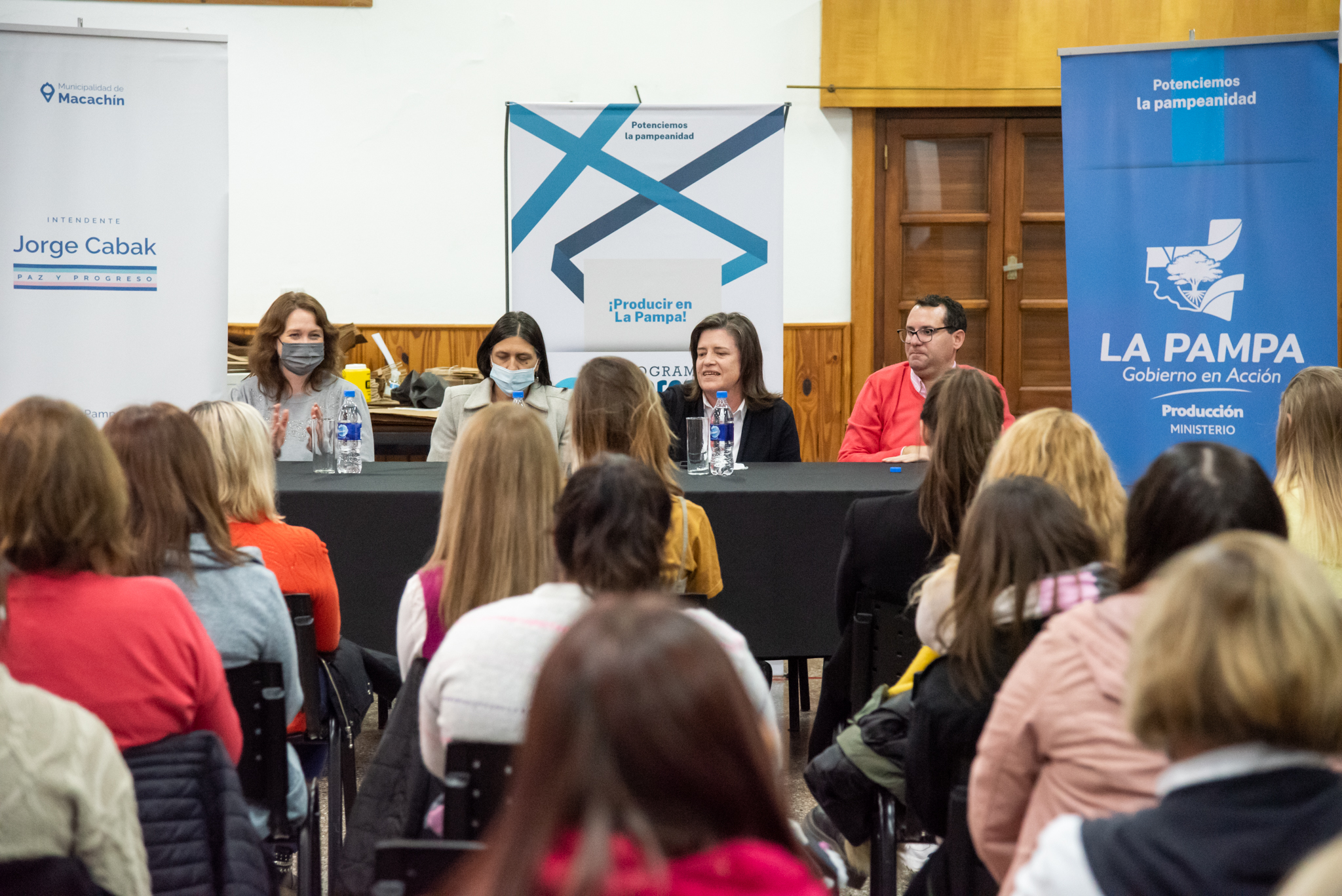 Macachín: Nuevo Conversatorio de Mujeres y Diversidades