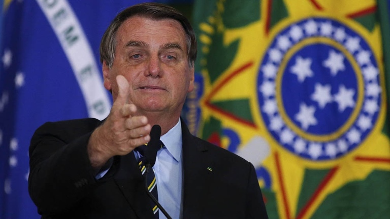 Brasil: Bolsonaro dice que EEUU quedará aislado si Lula triunfa y Sudamérica “se pinta de rojo”