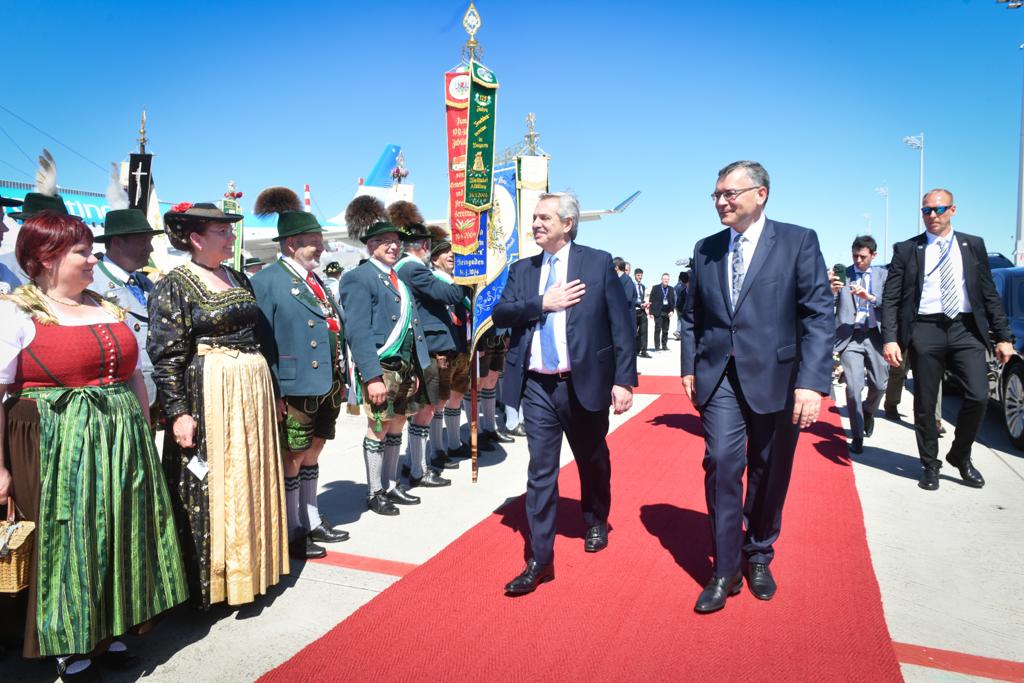 El presidente Alberto Fernández llegó a Alemania para participar de la cumbre del G7