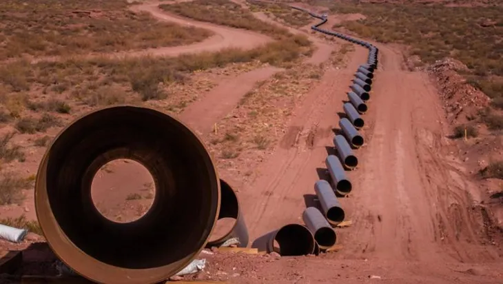 Revisarán piezas arqueológicas encontradas en la excavación para realizar el gasoducto