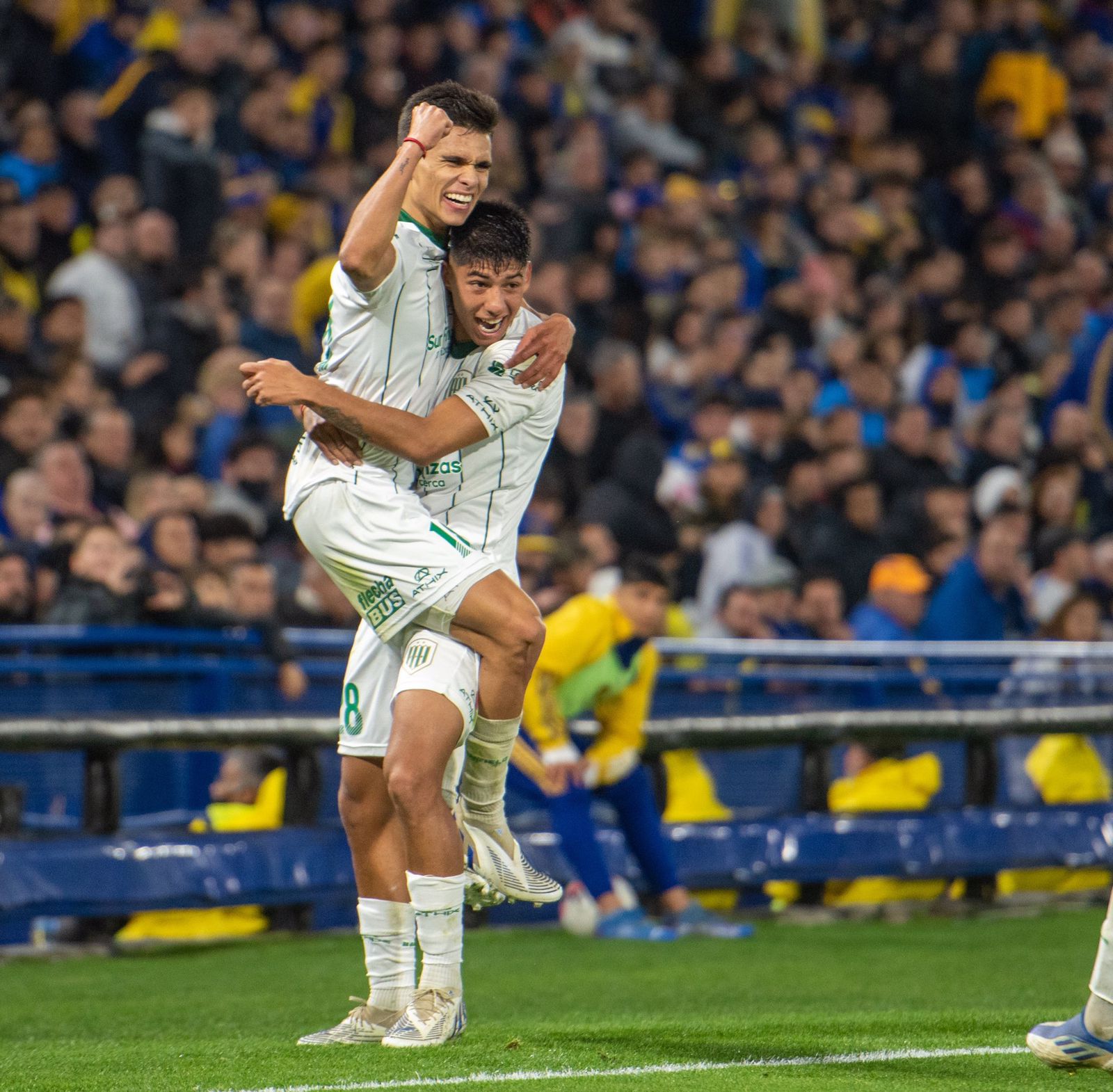 Dura derrota de Boca frente a Banfield en La Bombonera