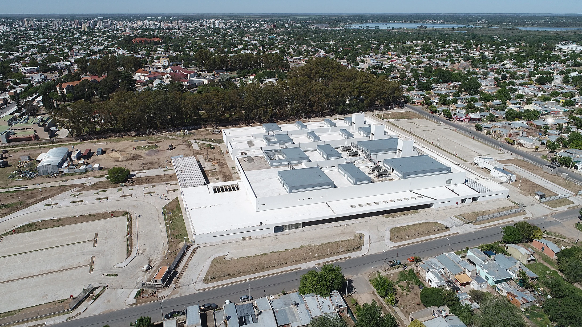 La obra civil del nuevo Hospital se encuentra a detalles de ser terminada