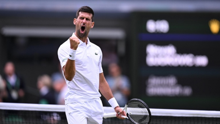 Tenis: Djokovic se lo dio vuelta a Sinner y se metió en las semifinales de Wimbledon