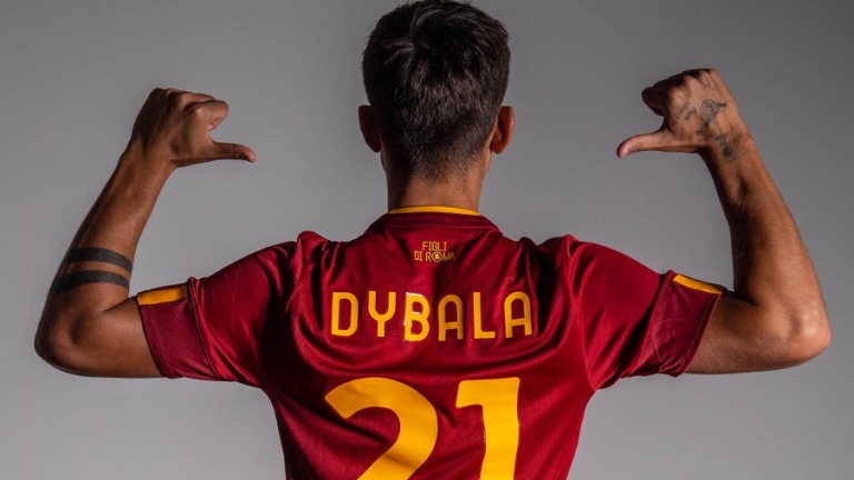 Fútbol: Los hinchas de la Roma agotaron la casaca 21 de Paulo Dybala