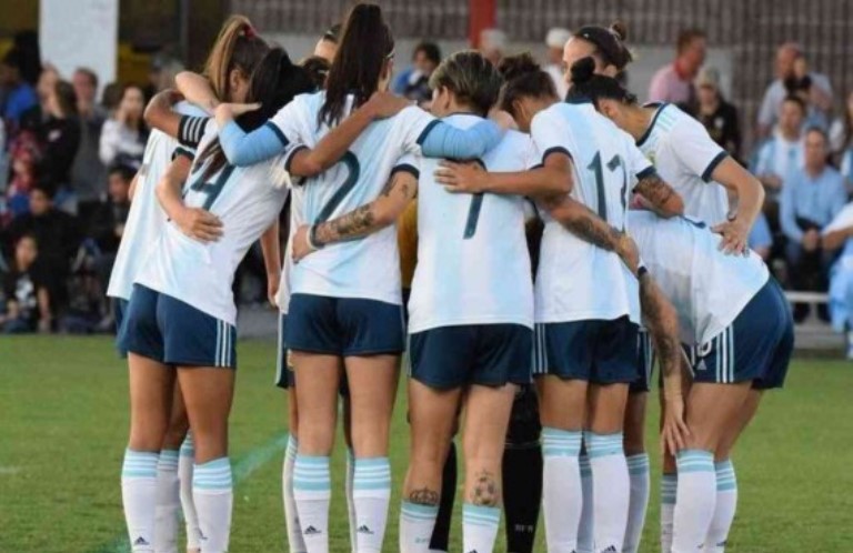 Fútbol: la Selección femenina va por la clasificación directa al Mundial ante Colombia