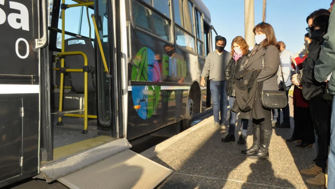 El STJ rechazó la demanda planteada por inaccesibilidad de los colectivos santarroseños