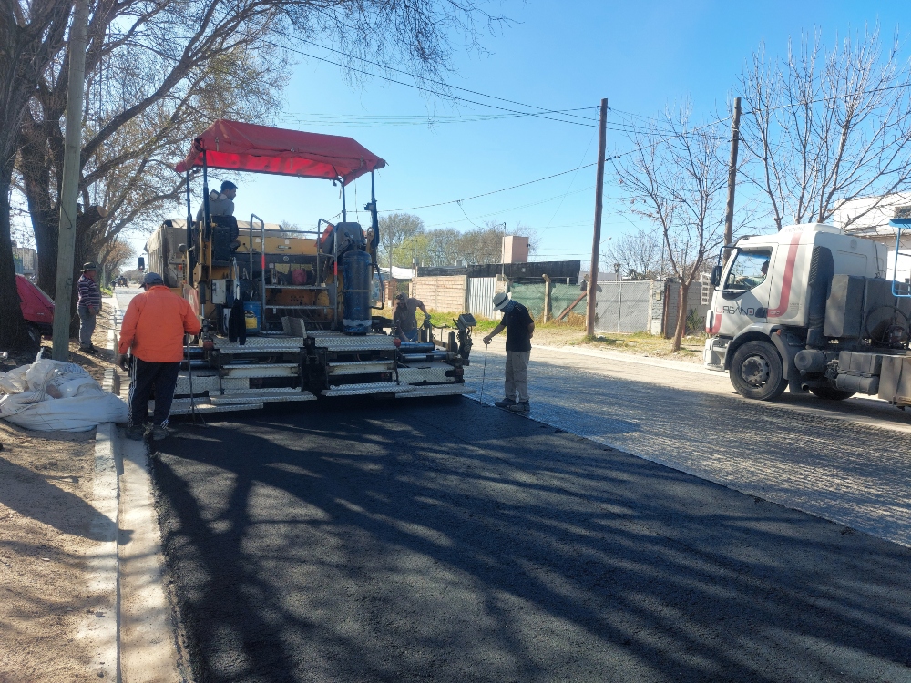 General Pico: Continúan las obras de repavimentación