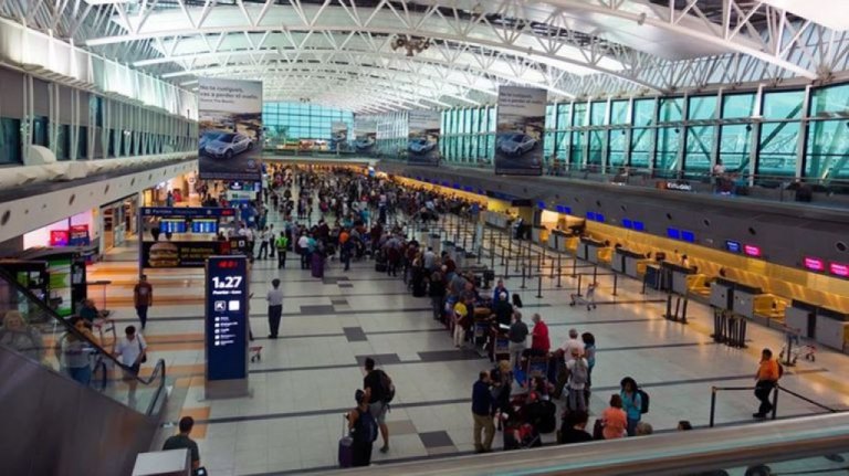 Detuvieron a cuatro iraquíes con documentos falsos en el Aeropuerto de Ezeiza