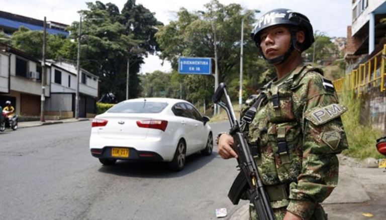 Colombia: Atacaron a balazos a vehículos de la comitiva del presidente Gustavo Petro