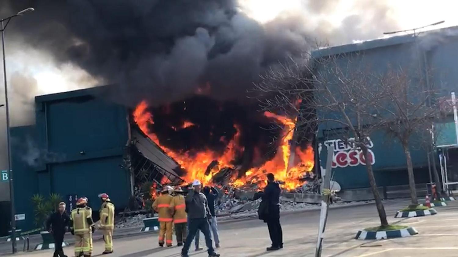 Punta del Este: Impactante incendio de un tradicional shopping