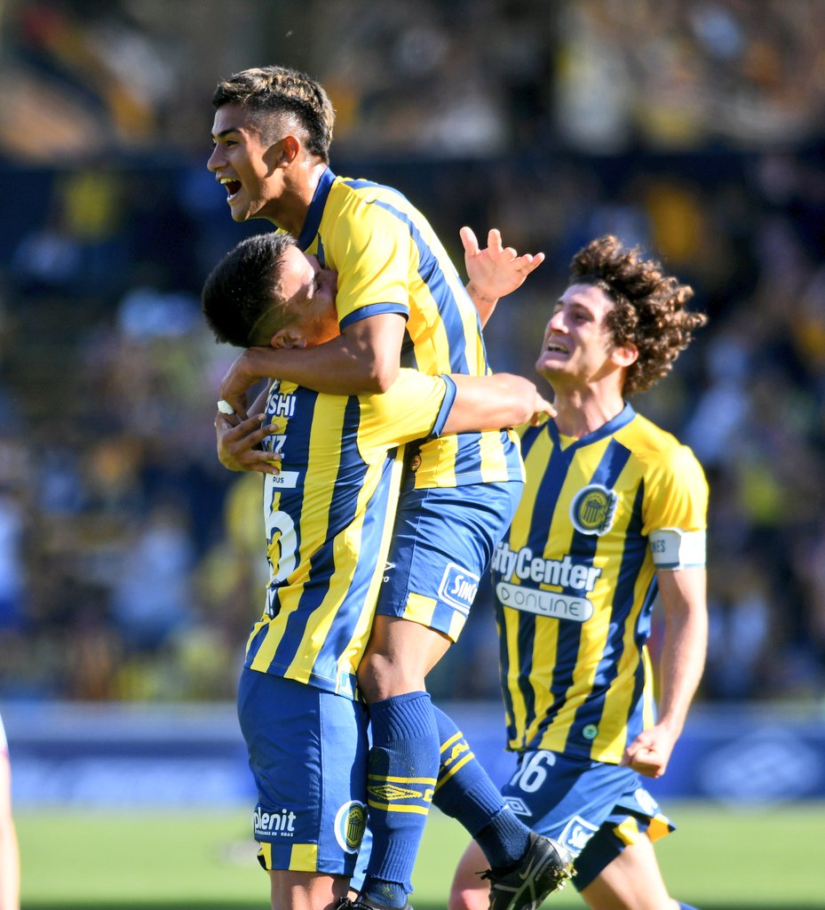 Rosario Central venció a Barracas Central con polémicas arbitrales