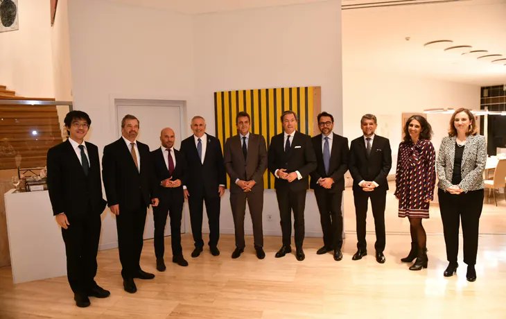 Massa se reunió con embajadores del G7