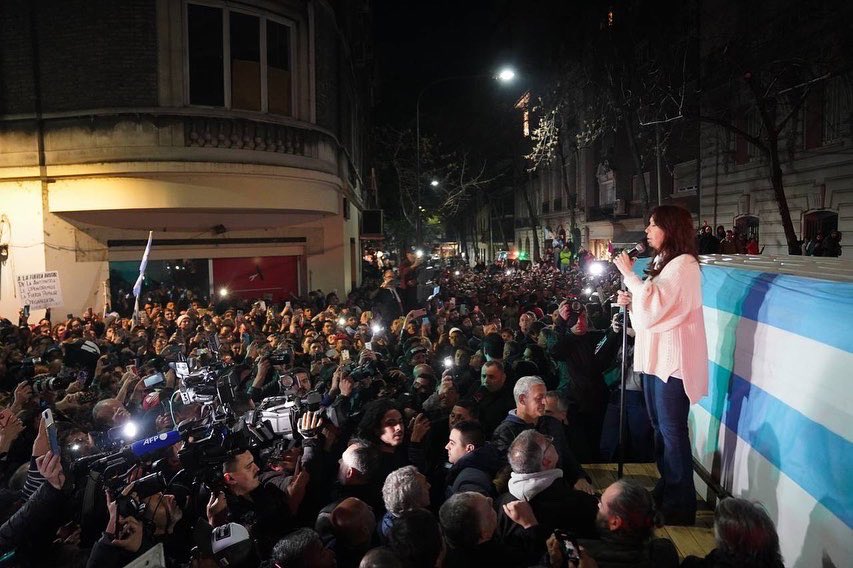 Cristina Fernández: “La violencia fue provocada por odio al peronismo. No toleran el amor y a la alegría de los peronistas”