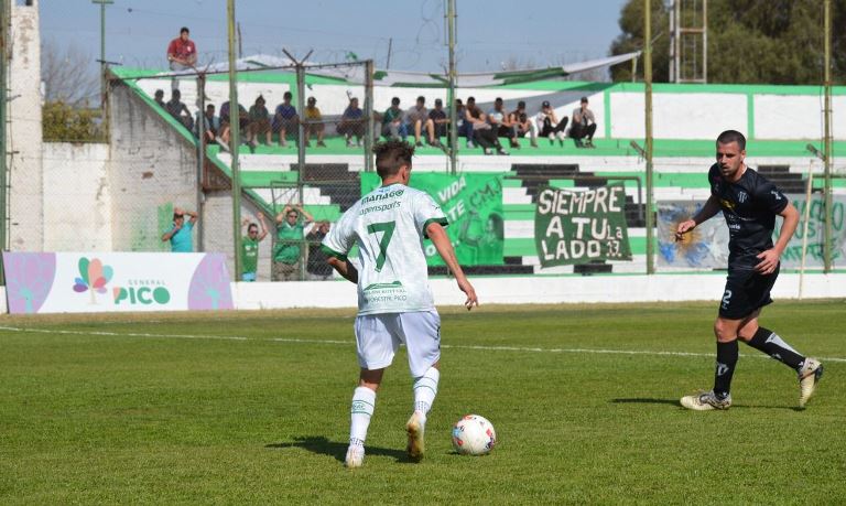 Fútbol: Ferro de Pico cayó inesperadamente ante Liniers por el Federal “A” y se quedó sin DT