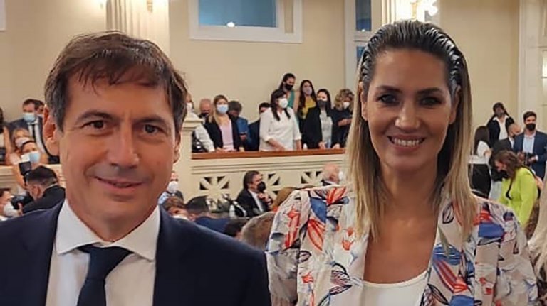 Casamiento en el Senado: Losada y Naidenoff anunciaron que se van a casar y contaron cómo fue el momento de la propuesta