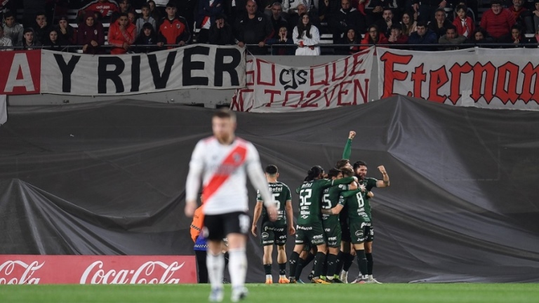 Fútbol: Sarmiento de Junín dio el gran golpe y le ganó a River Plate en el Monumental