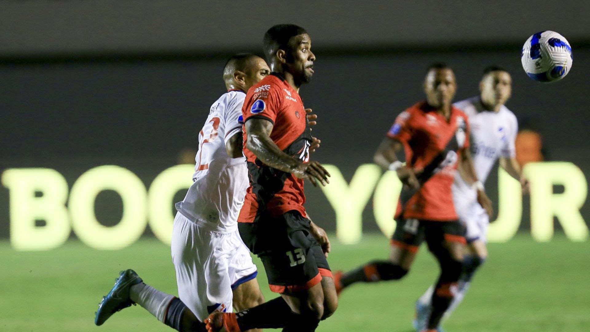 Fútbol: Goianiense ganó y Nacional se despidió de la Copa Sudamericana