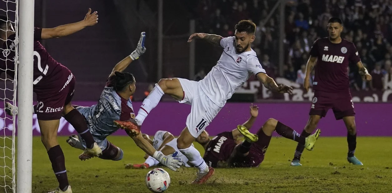 Independiente lo buscó hasta el final y se llevó un empate frente a Lanús